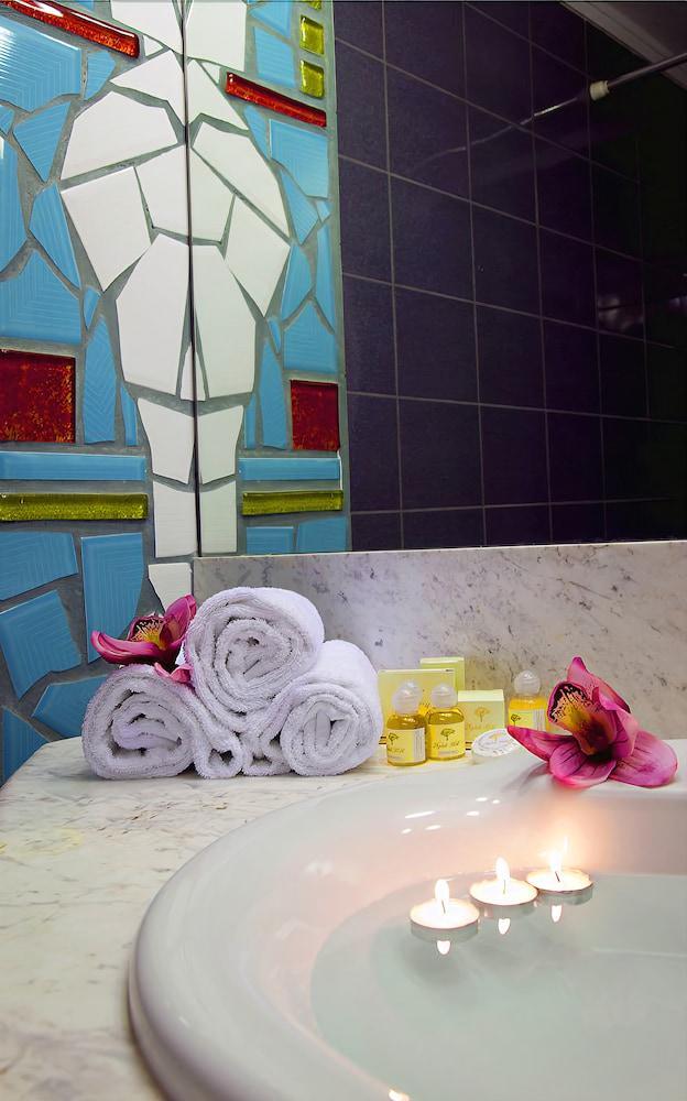 Nepheli Hotel テッサロニキ エクステリア 写真